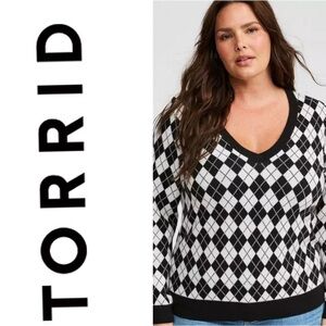 TORRID V-Neck Pullover Sweater Detention Argyle Cloud Dancer/Deep Black Size 1
